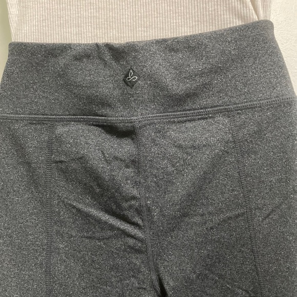 PRANA Breathe Heathered Gray Large Activewear Crop Capri Mid Rise Leggings Large - Picture 13 of 16